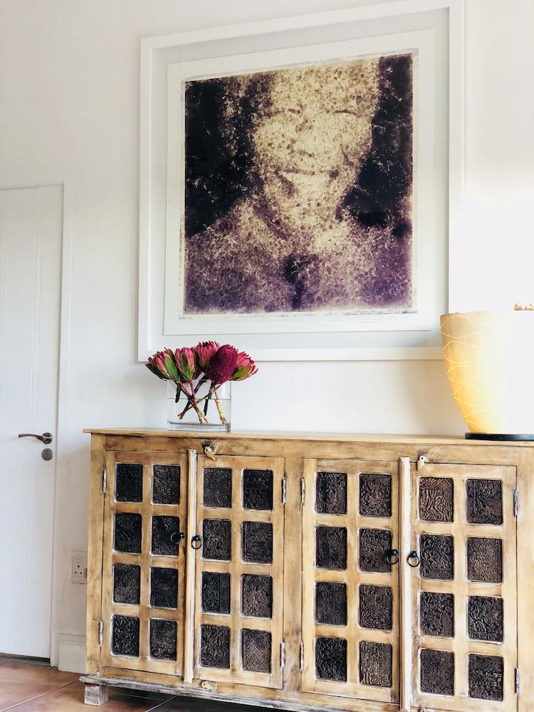 5 Options Guest House Bloubergstrand Extérieur photo