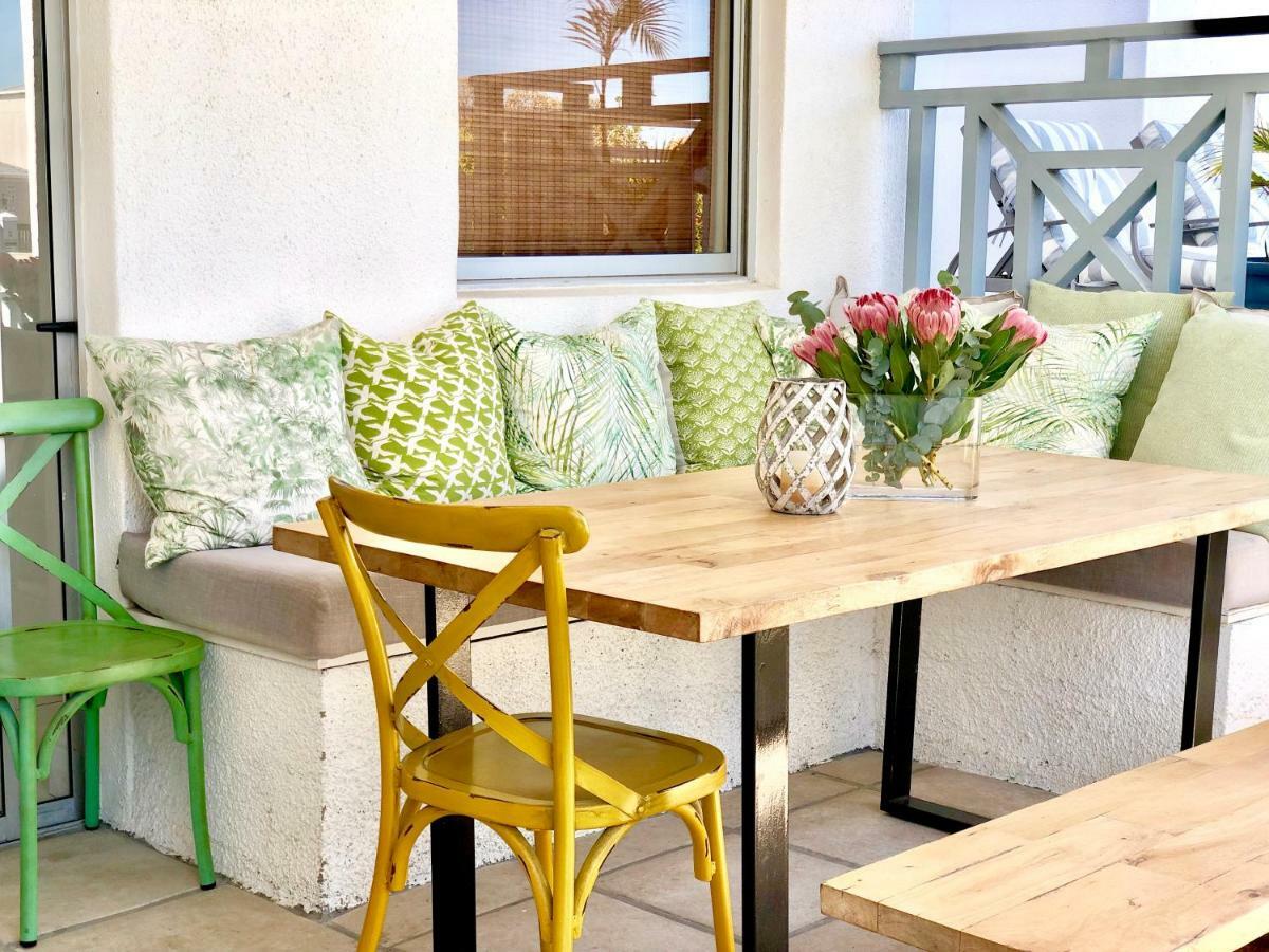 5 Options Guest House Bloubergstrand Extérieur photo