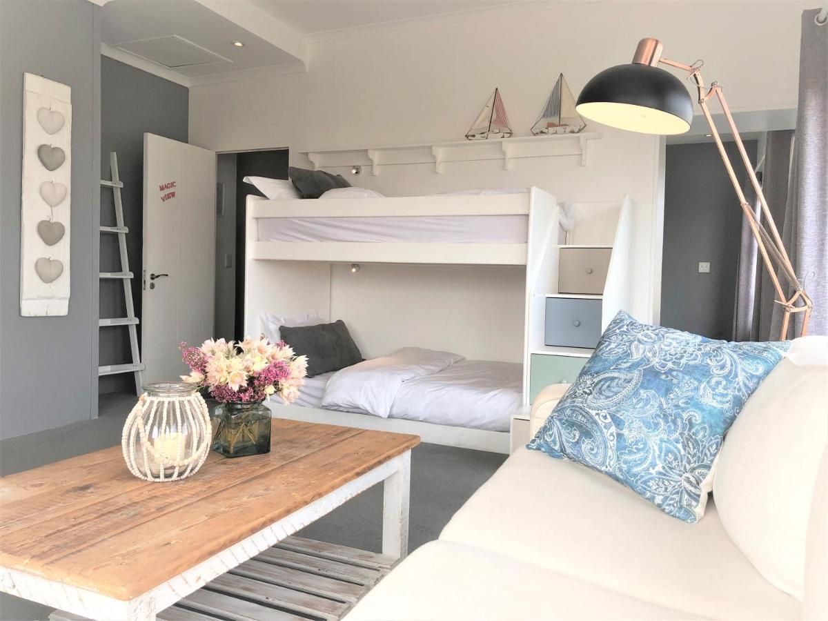 5 Options Guest House Bloubergstrand Extérieur photo